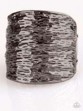 Paparazzi Black Ring (R076)